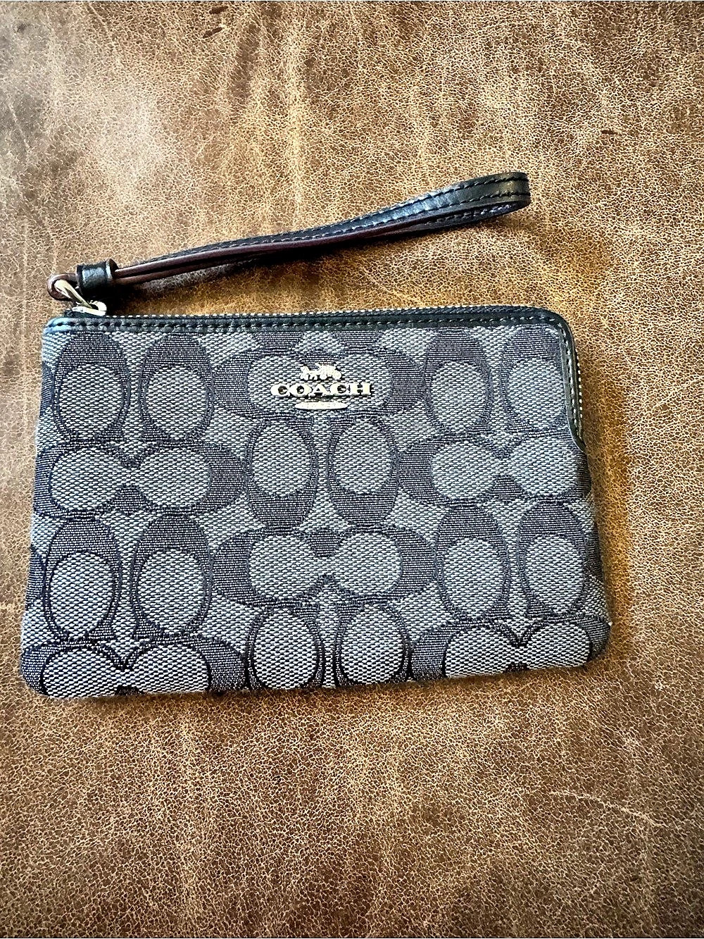 Coach Signature Small Zip Wristlet Gray & Black